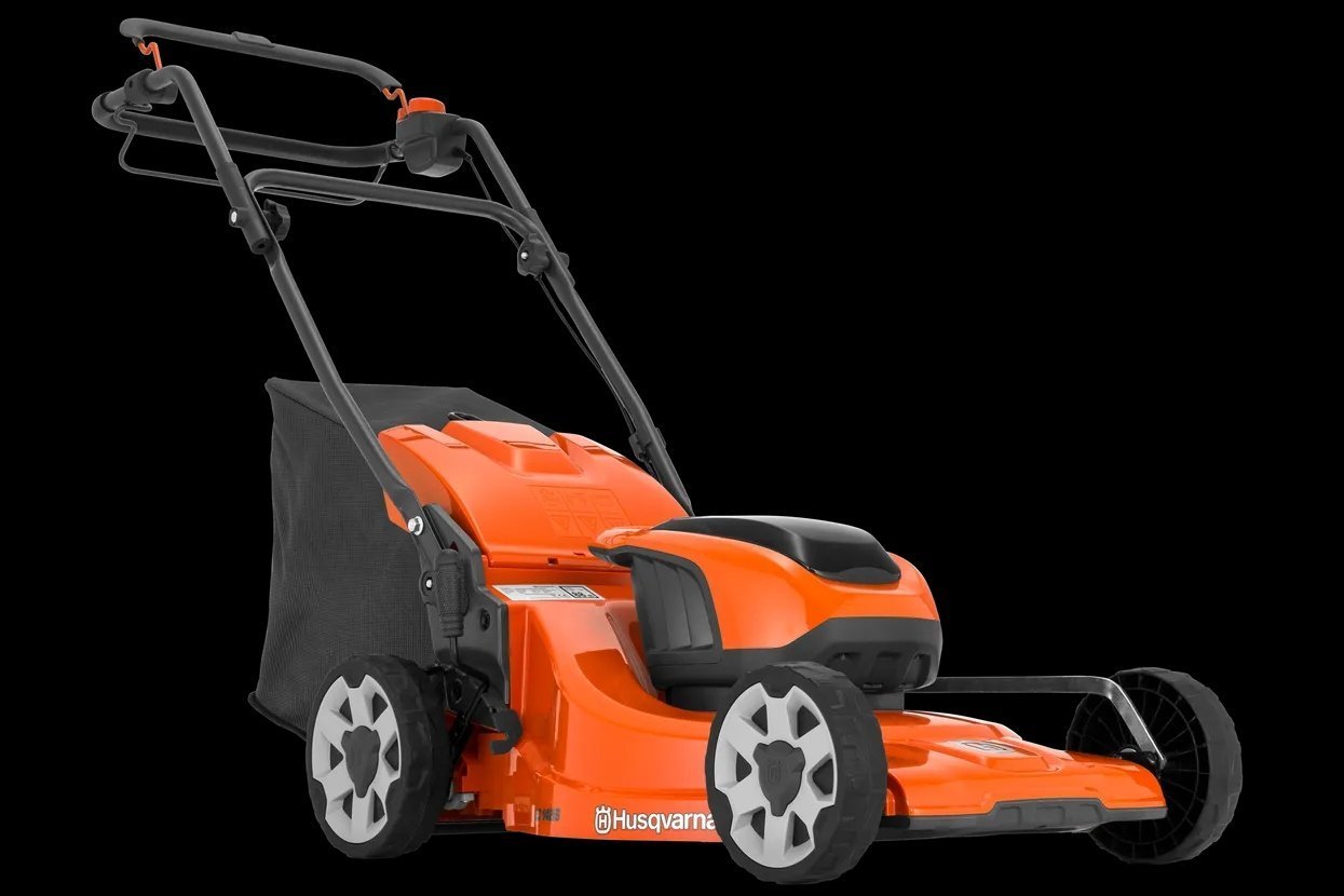 452 Husqvarna LC 142IS grasmaaier accu + laderset - Husqvarna voorjaarscampagne 2025 - Afbeelding 1